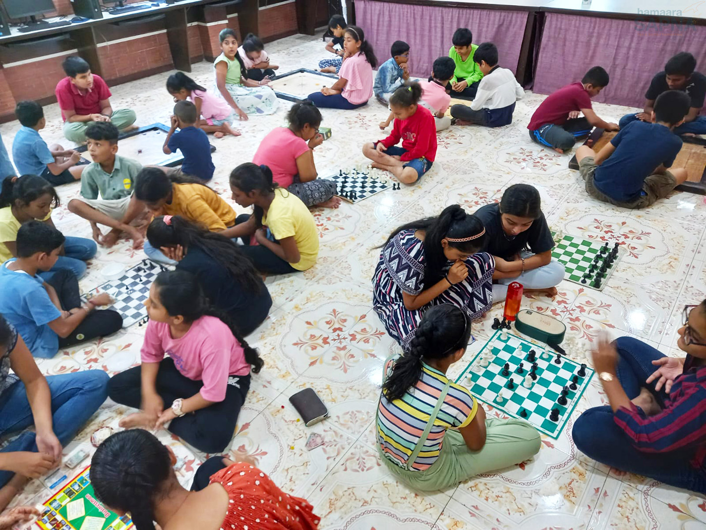 Kids immersed in the strategic world of chess, Checkmating challenges with every move! ♟️🧒