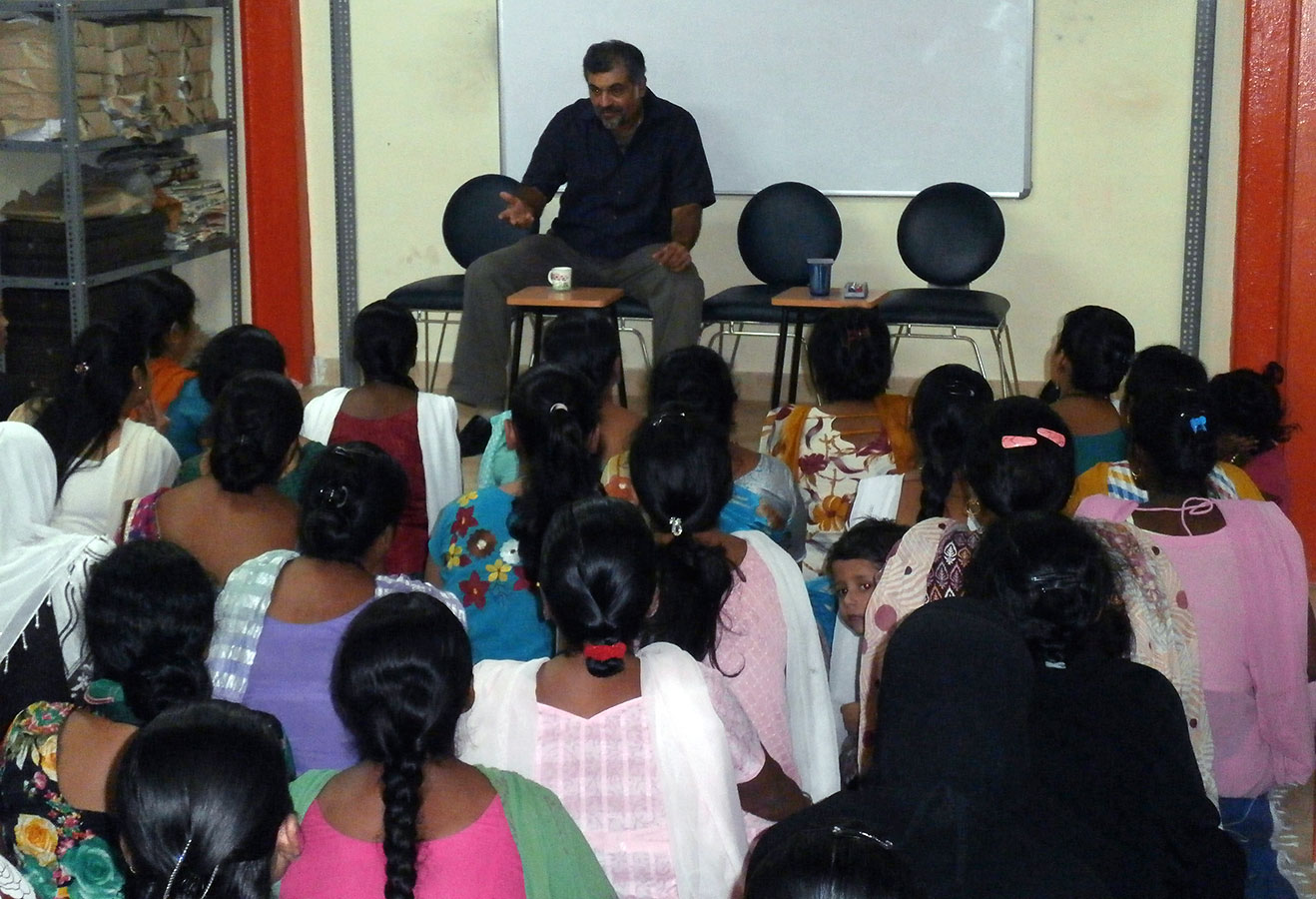 Beneficiaries seen involved in Chalo Tension ko Maarein Goli, a session that  teaches how to deal with tensions and push stress away (September, 2012)